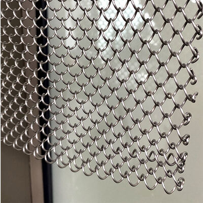 Tùy chỉnh Kích thước lỗ 6 * 6 mm Trang trí thác nước Tường chia lưới