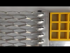 Phòng chống trượt Grip Strut an toàn Perforated Grating Metal Walkway Panel