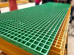 Tấm grating thép 38x38x25mm Sàn lối đi bằng sợi thủy tinh Chuồng bồ câu đua cho Vật liệu xây dựng