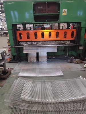 Lưới dây kim cương màu sơn tĩnh điện Kim loại mở rộng mạ kẽm cho hàng rào an toàn trong nhà