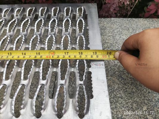Nhôm 1060 Kim cương lỗ an toàn lưới đường đi 12G 14G