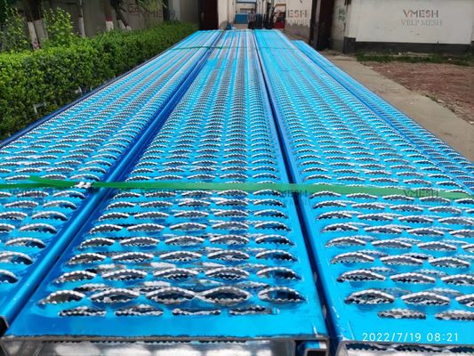Nhôm 3003 Kim cương lỗ sàn lưới 2.5mm-6mm Độ dày