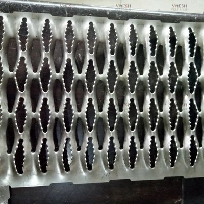 Công suất nặng 2-4m Grip Strut an toàn Grating Diamond kênh chống trượt