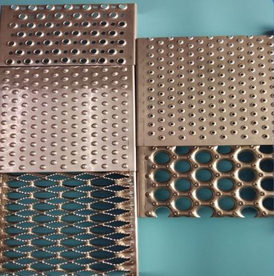 Độ bền cao và chất lượng lưới ốc cầu thang bước chân / băng chuyền an toàn lưới
