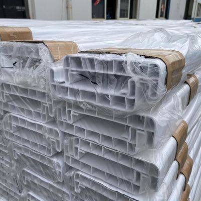 Bạch 5ft x 8ft 4-Rail PVC ngựa hàng rào Vinyl thân thiện với môi trường