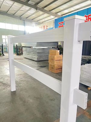 Bạch 5ft x 8ft 4-Rail PVC ngựa hàng rào Vinyl thân thiện với môi trường