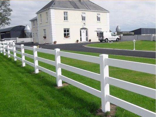 2m chiều cao màu trắng 4 đường ray PVC Vinyl Cây hàng trang trại ngựa