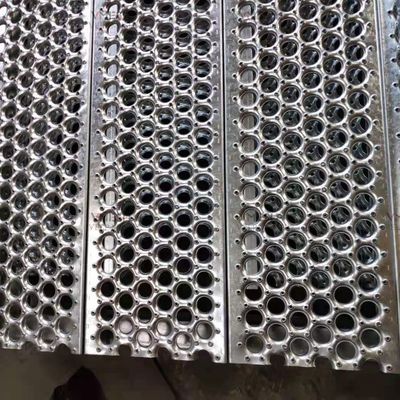 Lưới an toàn lỗ tròn bằng nhôm cho sàn thao tác