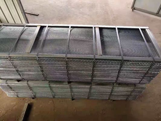 ASTM A653 Stucco Wire Mesh 27 * 96 Inch Self Furring Expanded Metal Lath