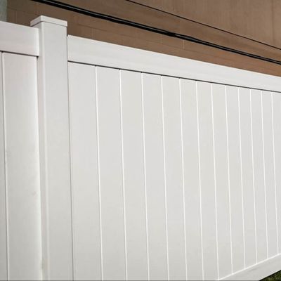 Hàng rào riêng tư bằng nhựa vinyl kiểu Mỹ 6x8ft cho sân và tường nhà