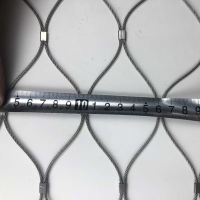 Lưới cáp 2mm Lỗ 50X50mm Dây thừng thép không gỉ cho hàng rào vườn thú với khả năng hấp thụ va đập Không có cạnh sắc và Chống cháy