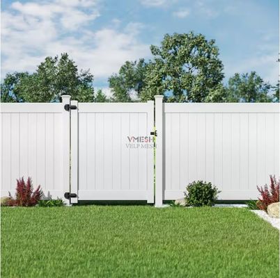 Ngoài trời 1.8m x 2.4m Vinyl Privacy Fence For Garden Pool House Villa