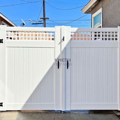 Sân vườn ngoài trời 6Ft Hàng rào bảo mật bằng nhựa PVC giá rẻ màu trắng