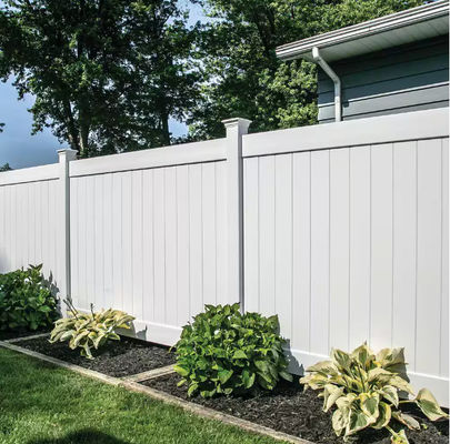 Hàng rào Vinyl phong cách riêng tư bằng nhựa PVC ngoài trời với Picket hàng đầu
