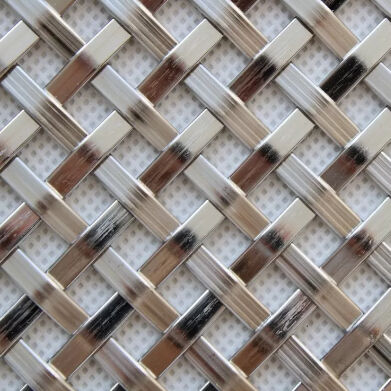 Lưới kim loại kiến ​​trúc sơn vàng Trang trí dây dệt hoa văn dải lưới