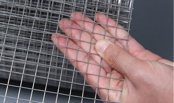 Tấm lưới thép hàn mạ kẽm 25x25mm cho hàng rào trang trí