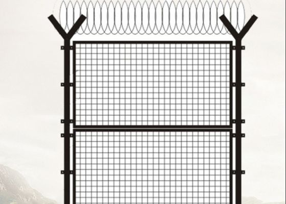 Hàng rào lưới thép mạ kẽm cột Y với dây dao 4.0mm 4.5mm