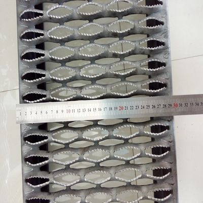 Thép kẽm chống trượt an toàn Grating kim cương lỗ đường đi bàn