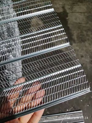 Lưới trát tường mạ kẽm 100m Khoảng cách gân Gân cao