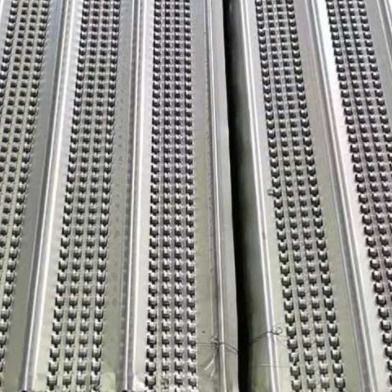 Thép galvanized Hi Rib Metal Lath 450mm x 2200mm Hình dạng vĩnh viễn