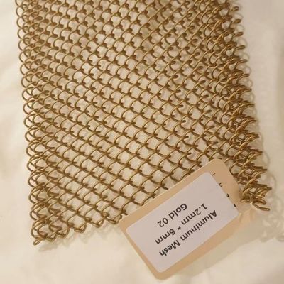 Màn cửa liên kết chuỗi kim loại nặng 6 * 6mm Nhôm kiến ​​trúc vàng cho phòng triển lãm