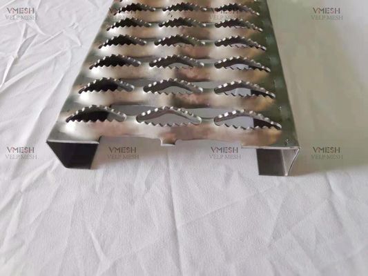 Cầu thang nhôm 3 mm Nền tảng vận tải Grip Strut Grating