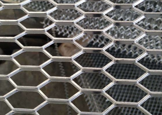 Lỗ hình lục giác Anodized Honeycomb Lưới kim loại mở rộng cho lưới tản nhiệt ô tô ISO9002