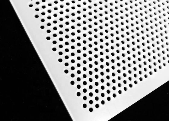 Tấm lưới nhựa đục lỗ PVC Lỗ tròn 1000 * 2000mm 1220 * 2440mm