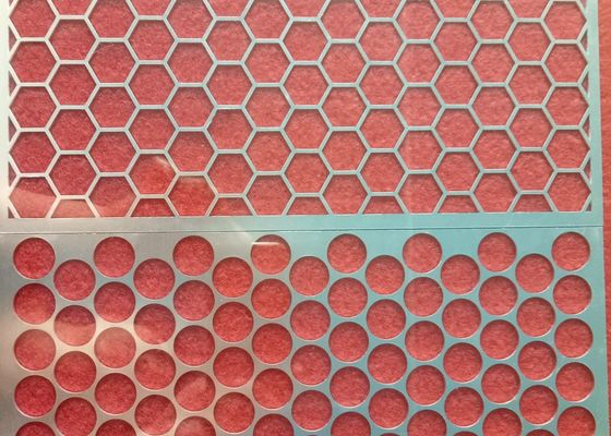 Bụi phủ màu đen nhôm Hexagonal vòng lỗ loa lưới đâm kim loại