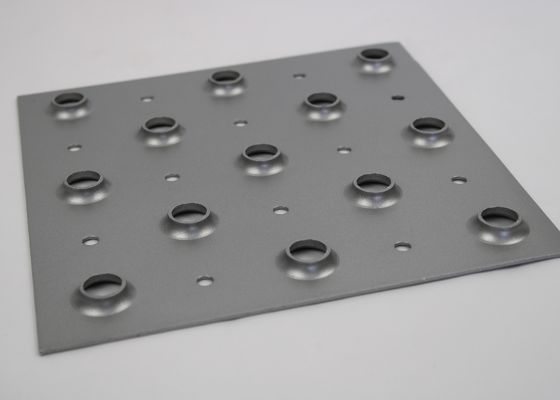 Lưới kim loại đục lỗ mạ kẽm 3.0mm 65% Tỷ lệ mở Tấm lưới được làm mờ
