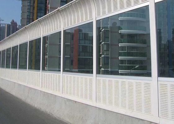 Đường cao tốc Lưới kim loại đục lỗ cách âm 80mm Tấm chắn tiếng ồn 100mm đục lỗ