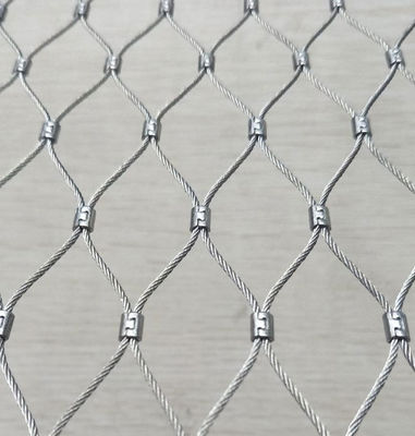 Tùy chỉnh 2mm 304 Stainless Steel dây thừng lưới sợi lỗ 60 * 104mm