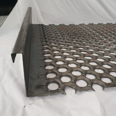 Perf O Grip Carbon Steel 3 mm Tấm ván kẹp mở đục lỗ cho nền tảng