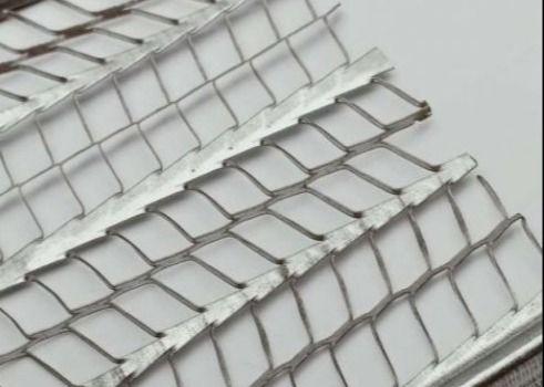 610 * 2440mm Hy Rib Lath Tường bê tông Stucco Dây Lath 100m Khoảng cách sườn