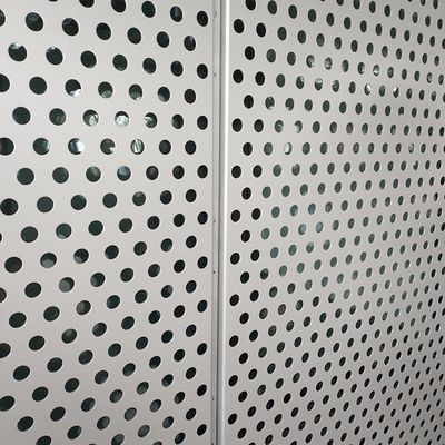 Tấm lưới kim loại đục lỗ tròn 20 thước trang trí cho ban công