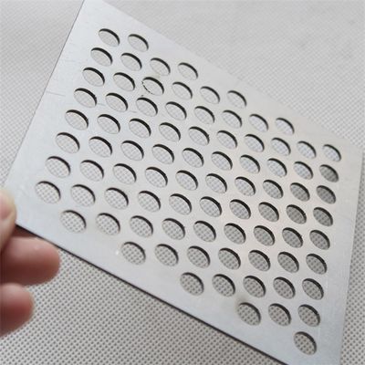 Tấm kim loại đục lỗ mạ kẽm bằng thép cacbon tròn 1000 * 2000mm